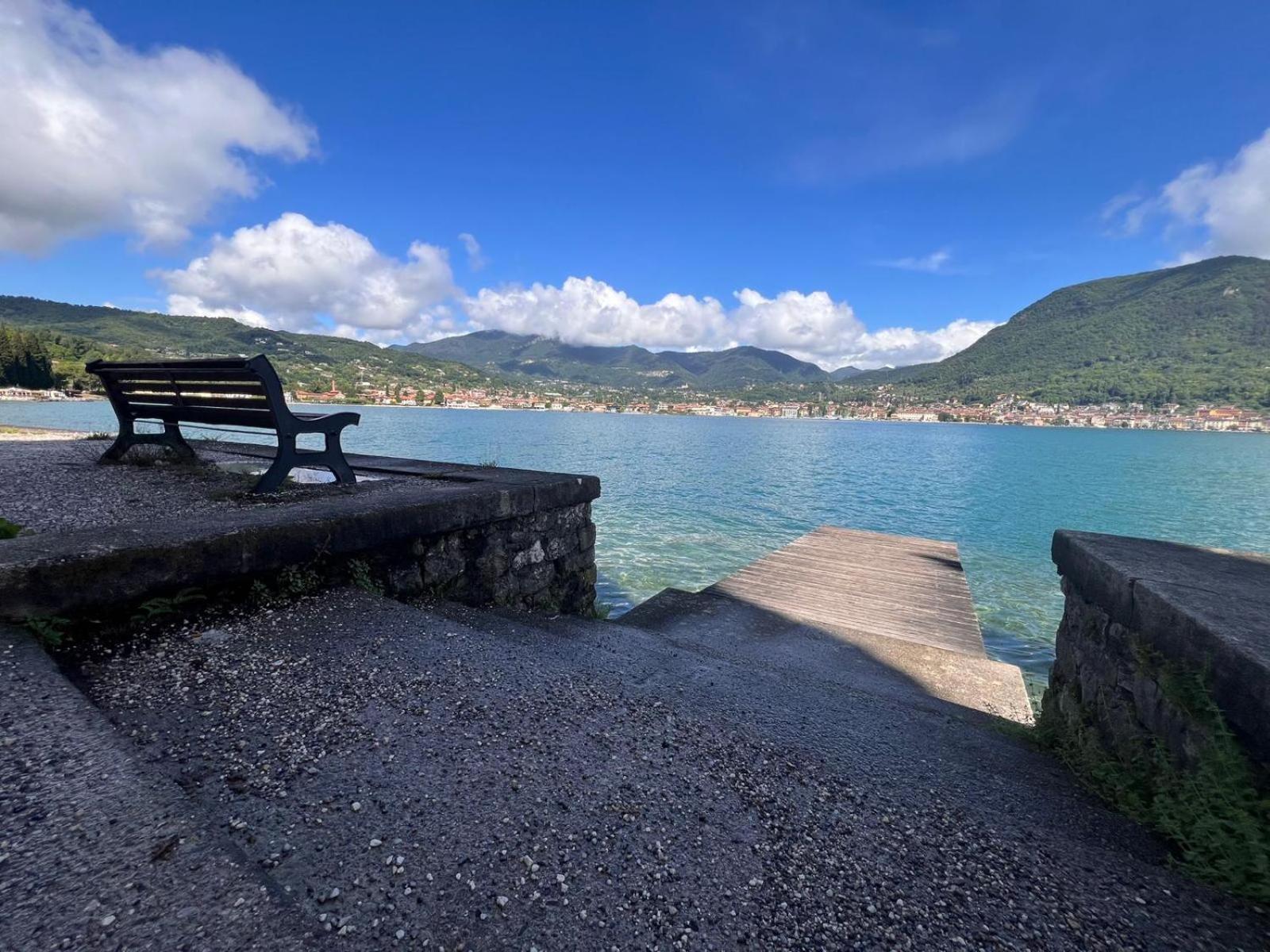La Finestra Sul Garda Dreaming Holidays San Felice del Benaco Exteriör bild