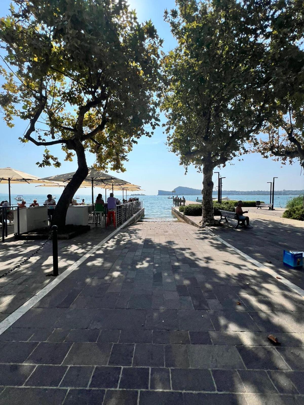 La Finestra Sul Garda Dreaming Holidays San Felice del Benaco Exteriör bild