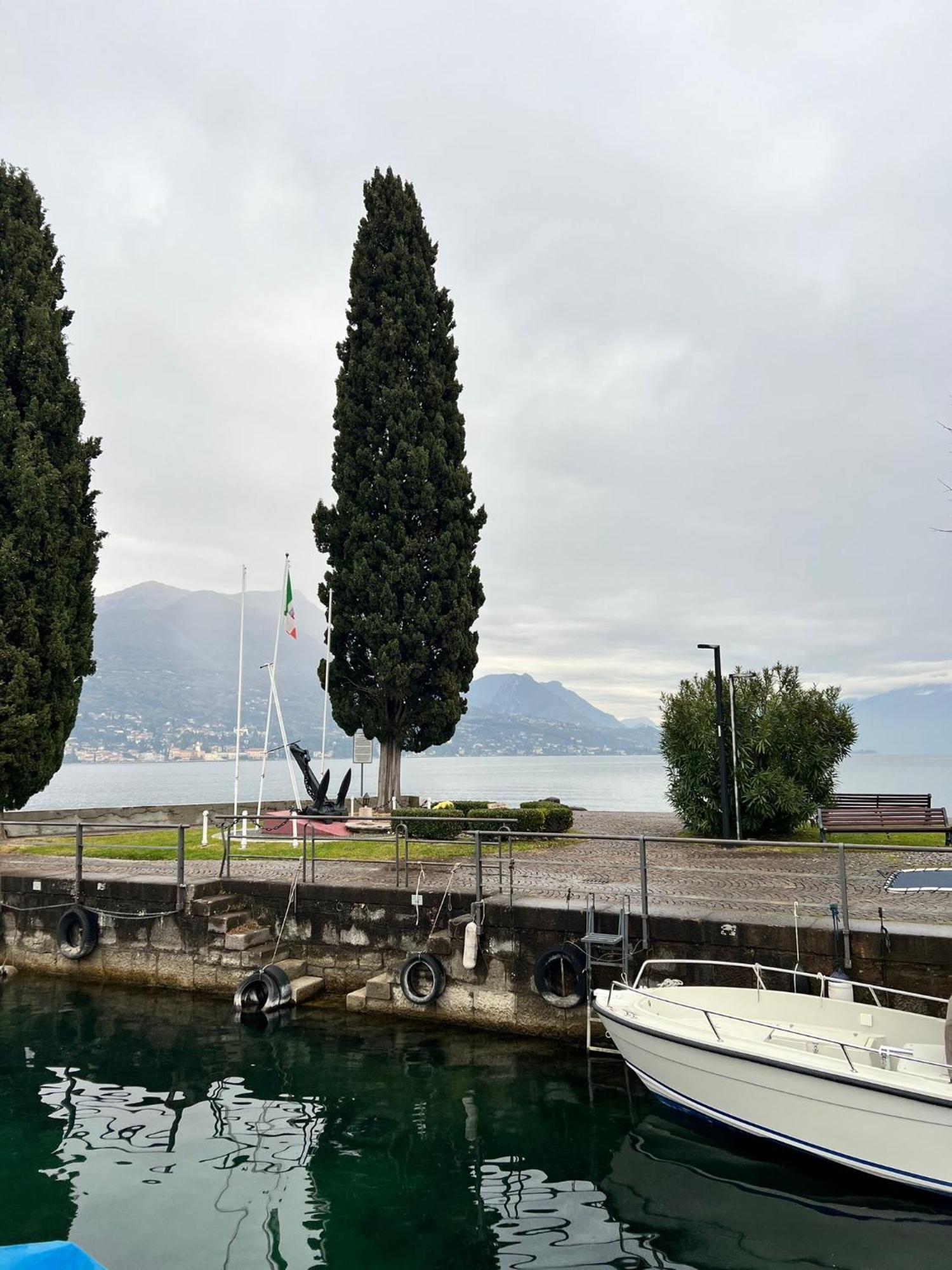 La Finestra Sul Garda Dreaming Holidays San Felice del Benaco Exteriör bild